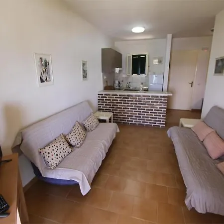 Menigos House Άγιος Γόρδιος