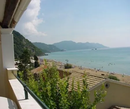 Menigos House * Агиос-Гордиос